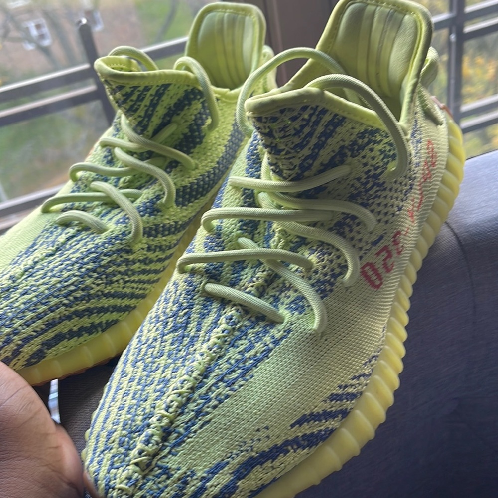 Yeezy Boost 350 V2 Semi Frozen Yellow